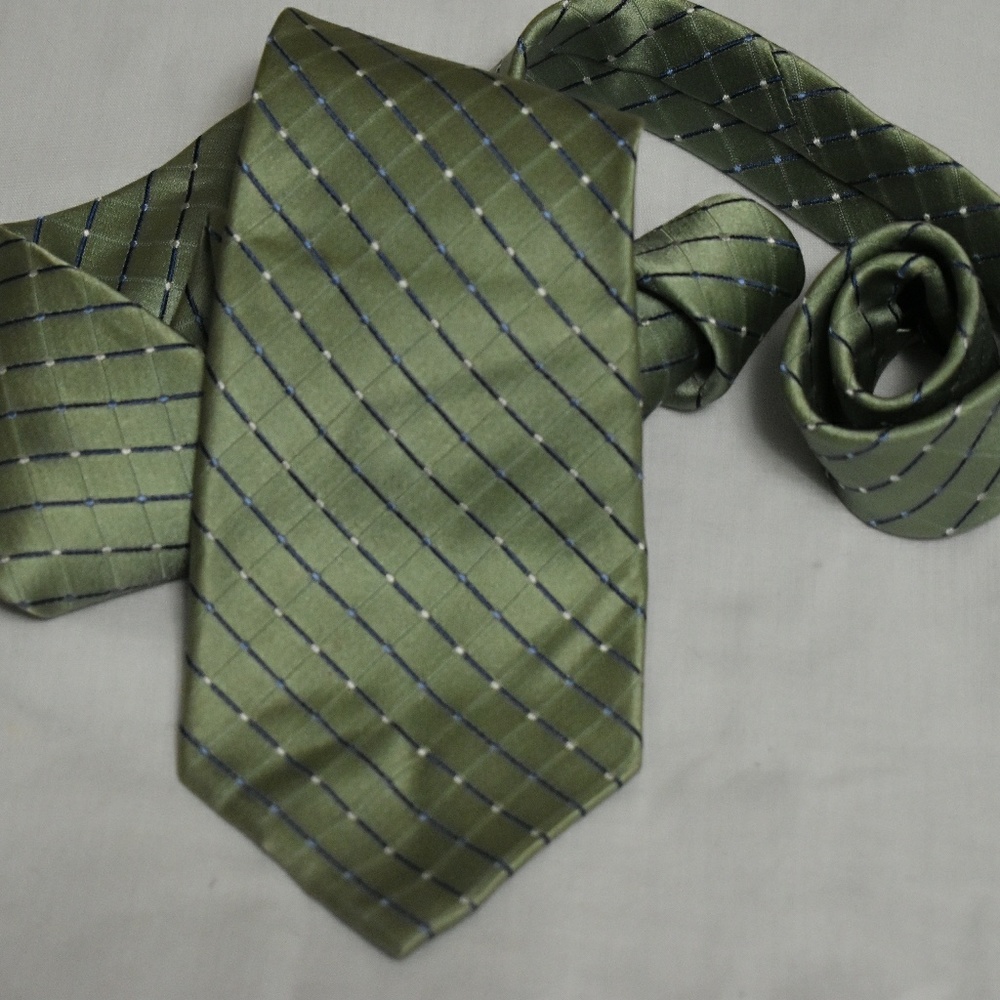 Geoffrey Beene Necktie